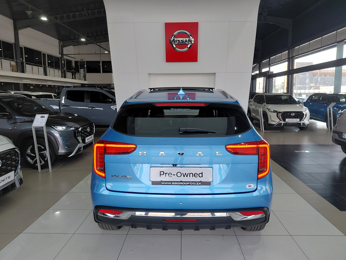 Photo 5 of 18