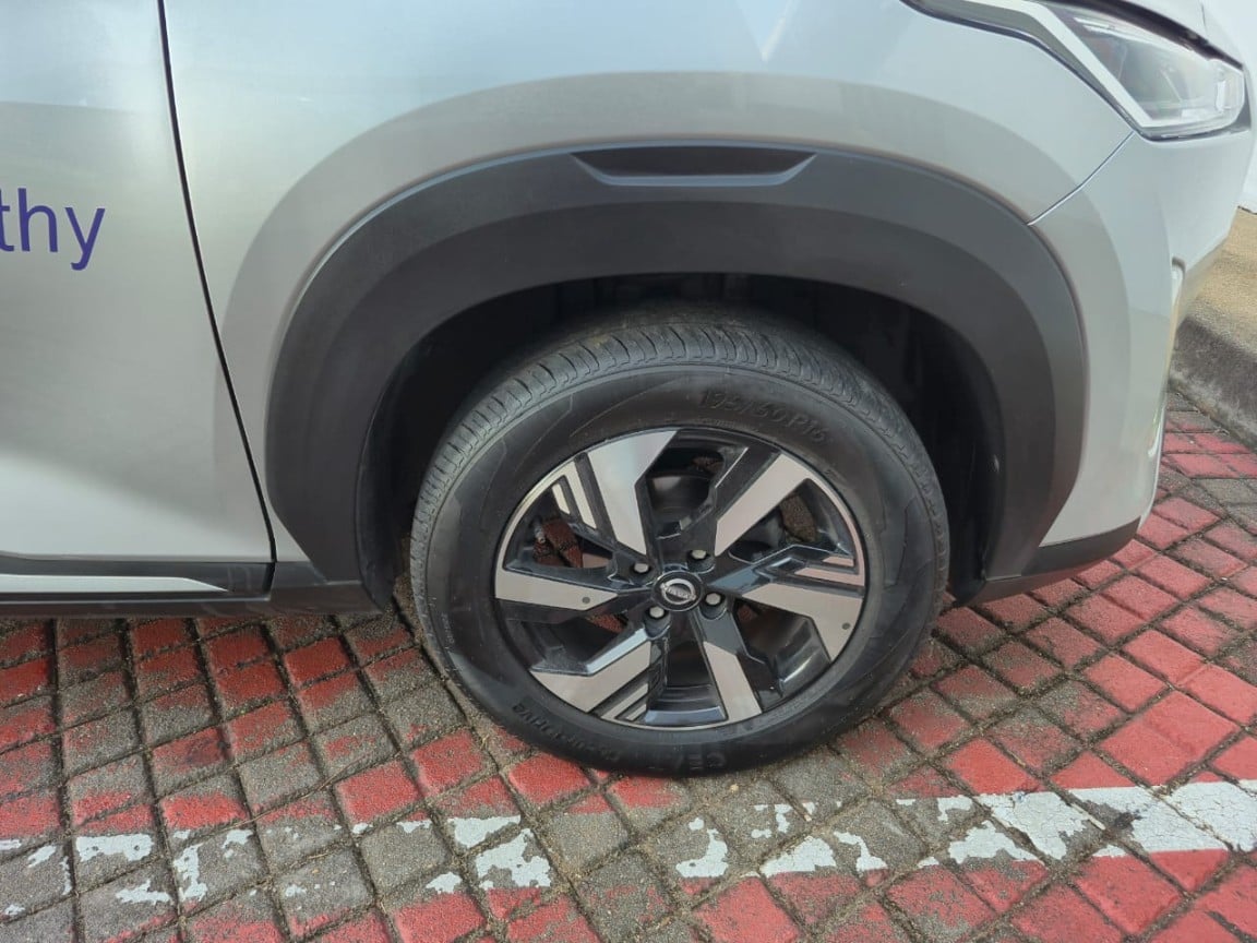 Photo 8 of 10