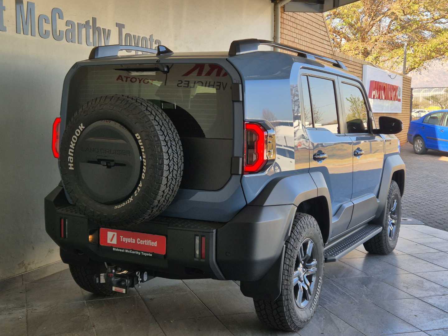 Photo 4 of 19