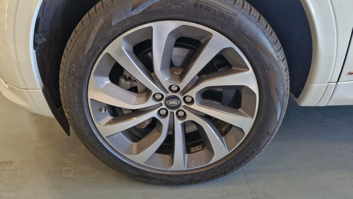 Photo 28 of 30