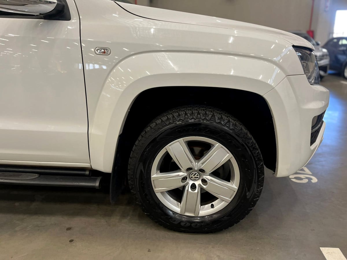 Photo 9 of 15