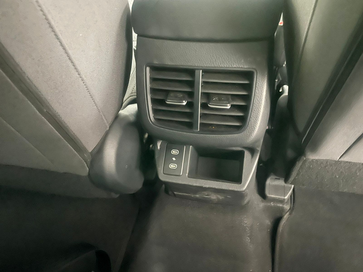 Photo 18 of 22