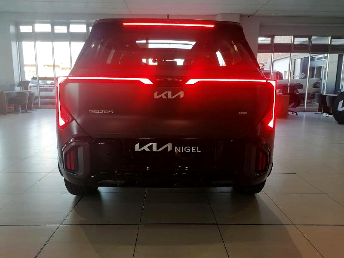 Photo 4 of 20