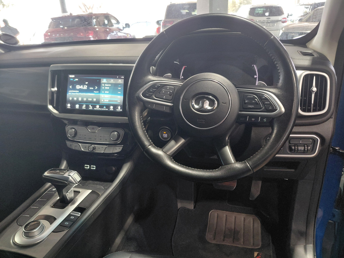 Photo 12 of 13