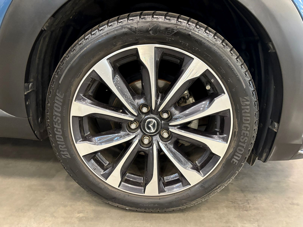 Photo 9 of 16
