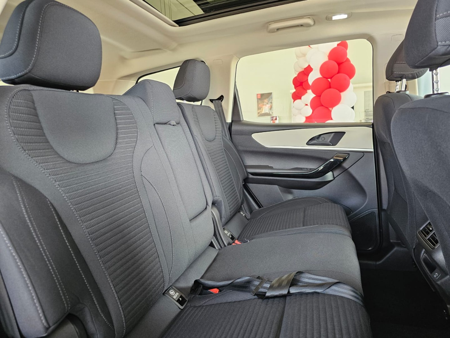 Photo 13 of 25
