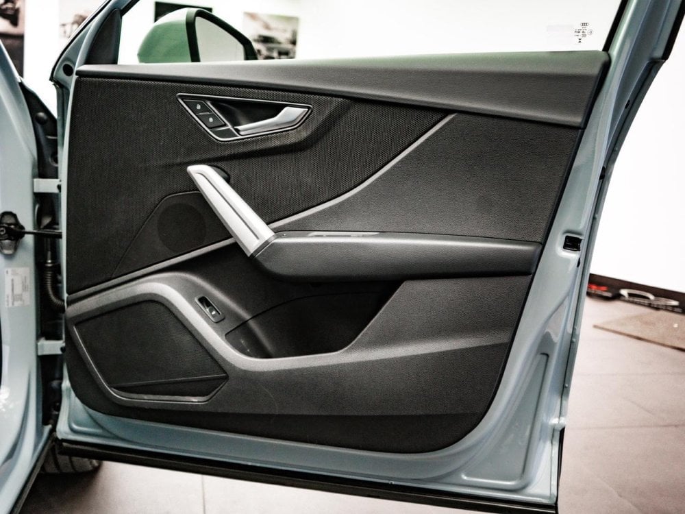 Photo 7 of 30