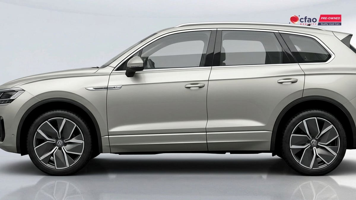 Photo 13 of 40