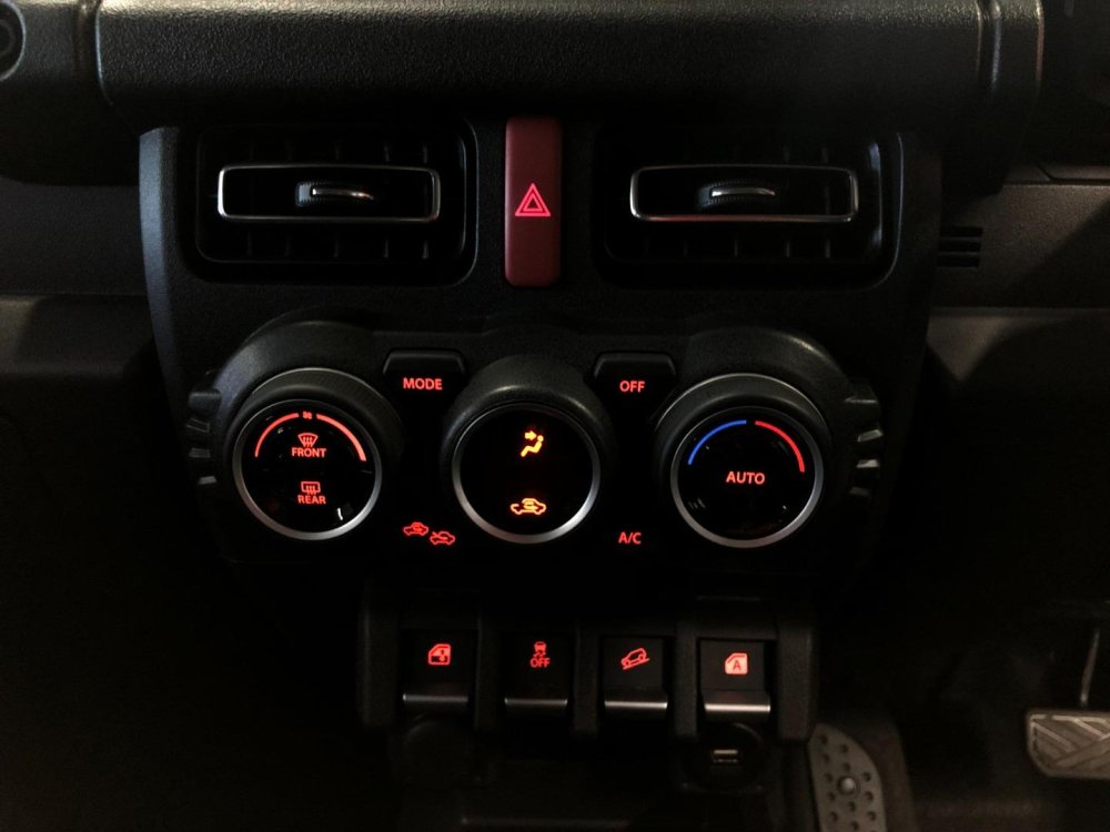 Photo 18 of 23
