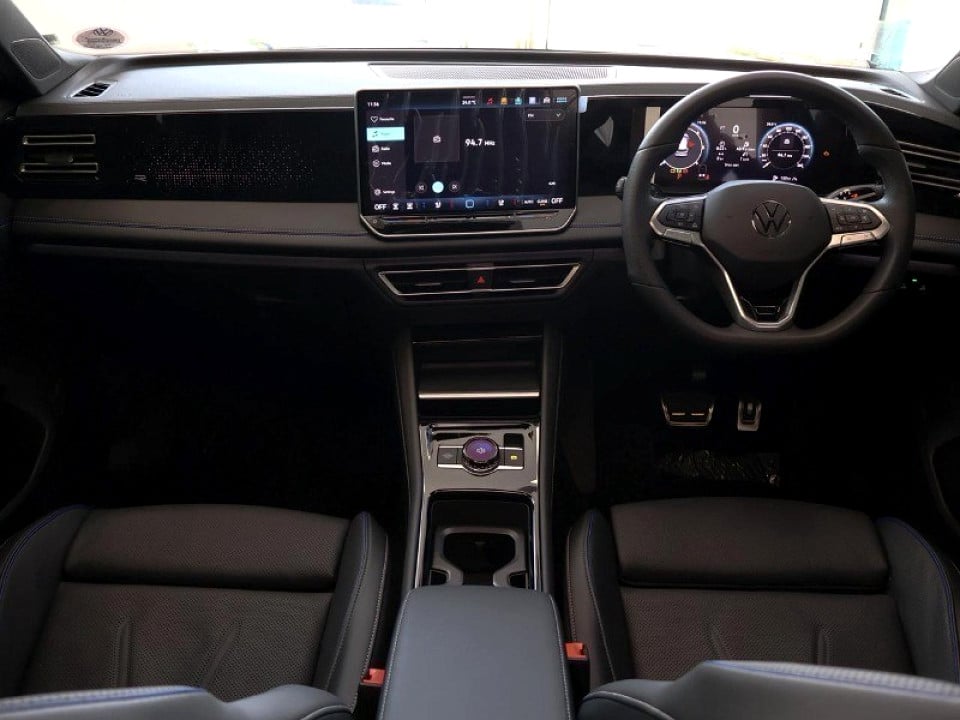 Photo 11 of 12
