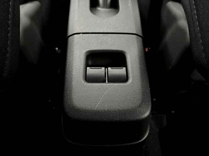 Photo 16 of 24