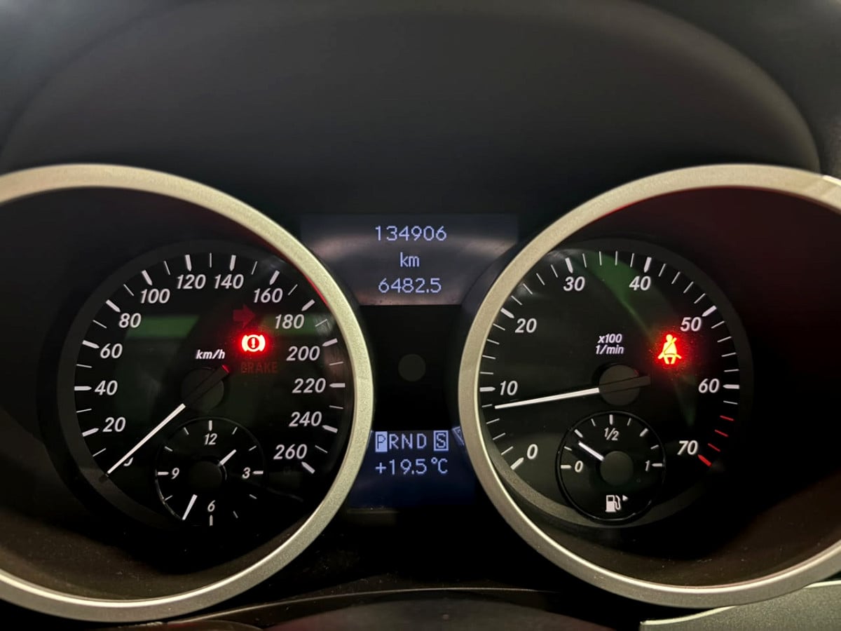 Photo 11 of 14