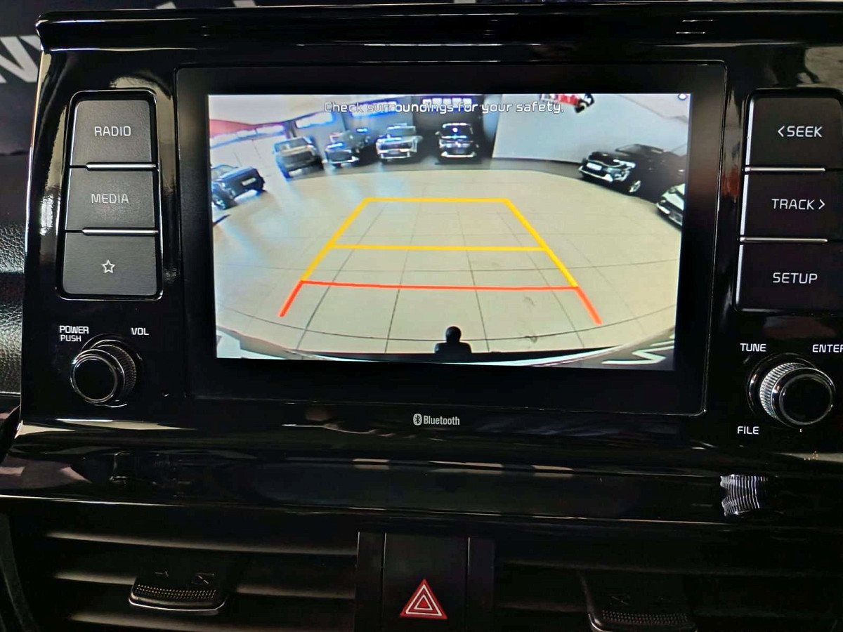 Photo 18 of 20