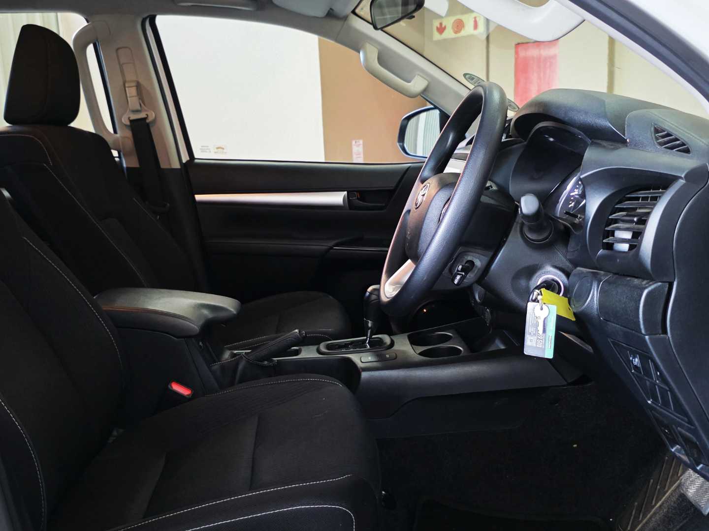 Photo 6 of 28