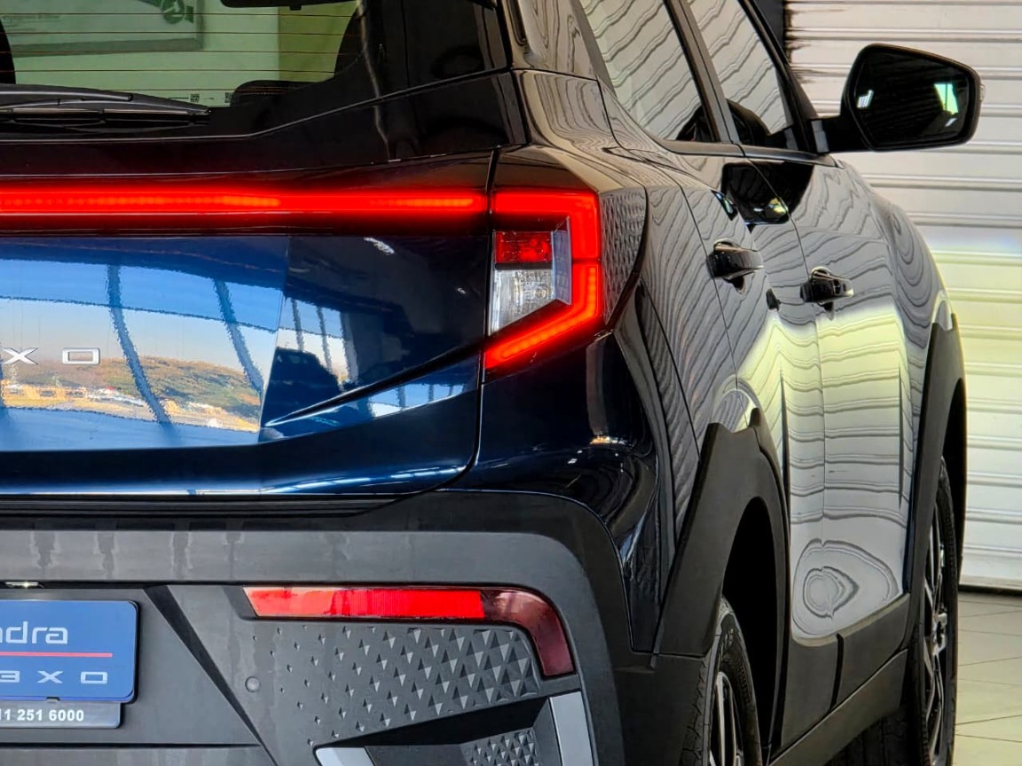 Photo 7 of 32