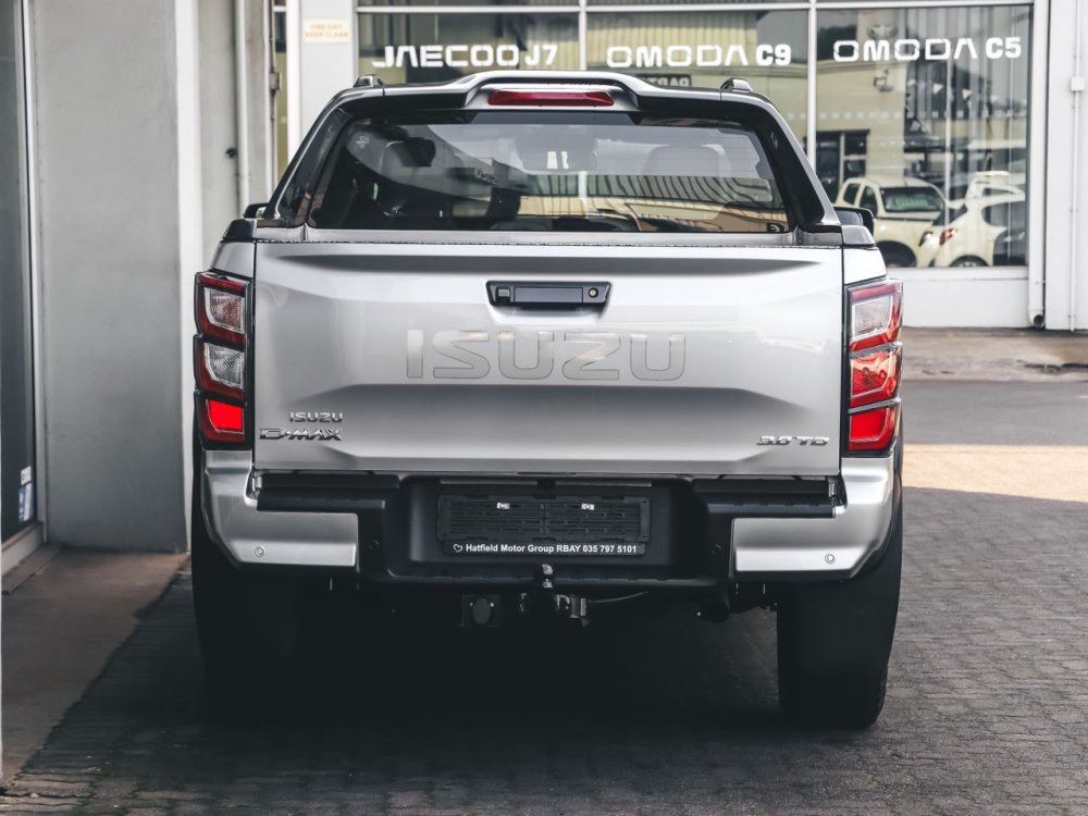 Photo 15 of 26