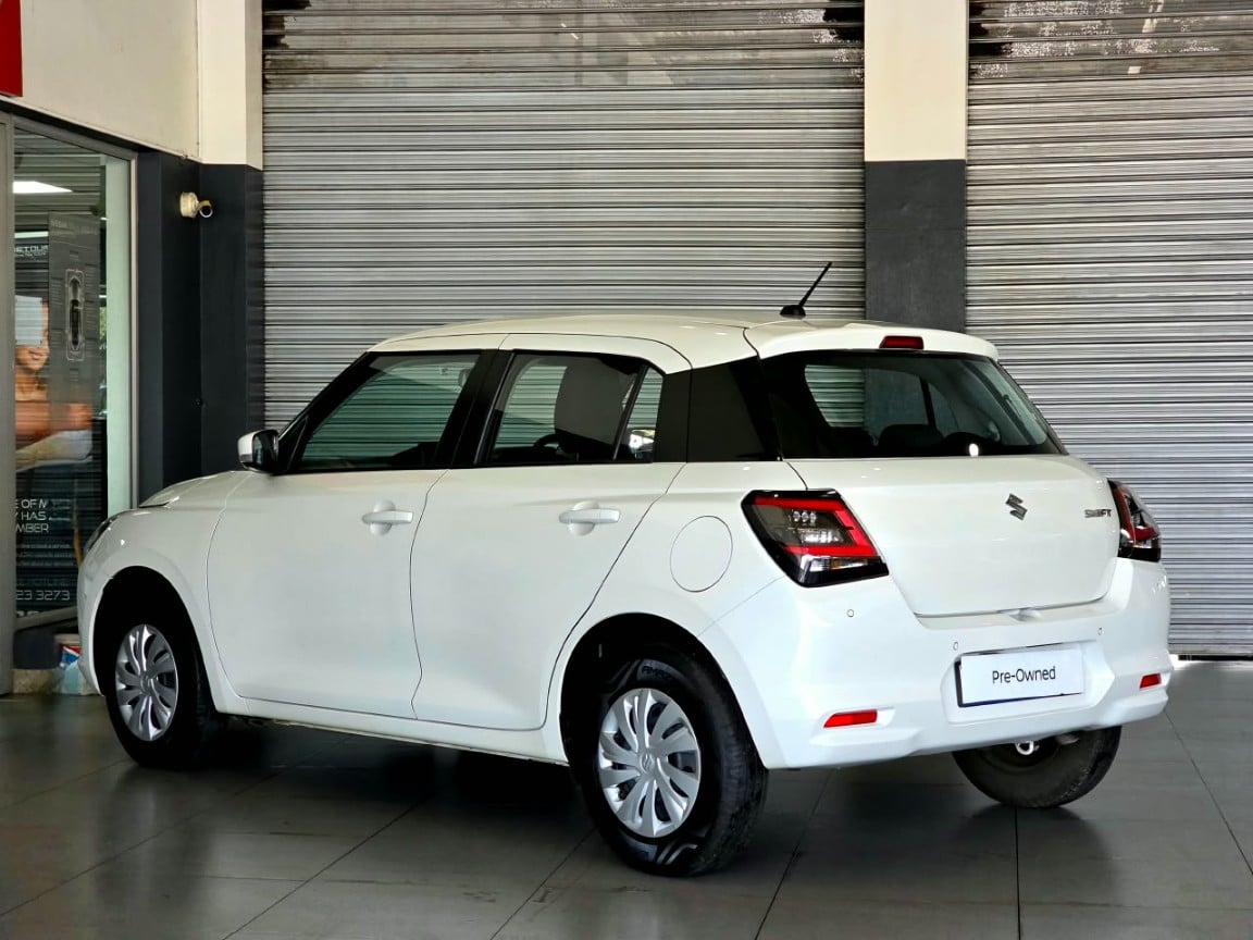 Photo 11 of 28