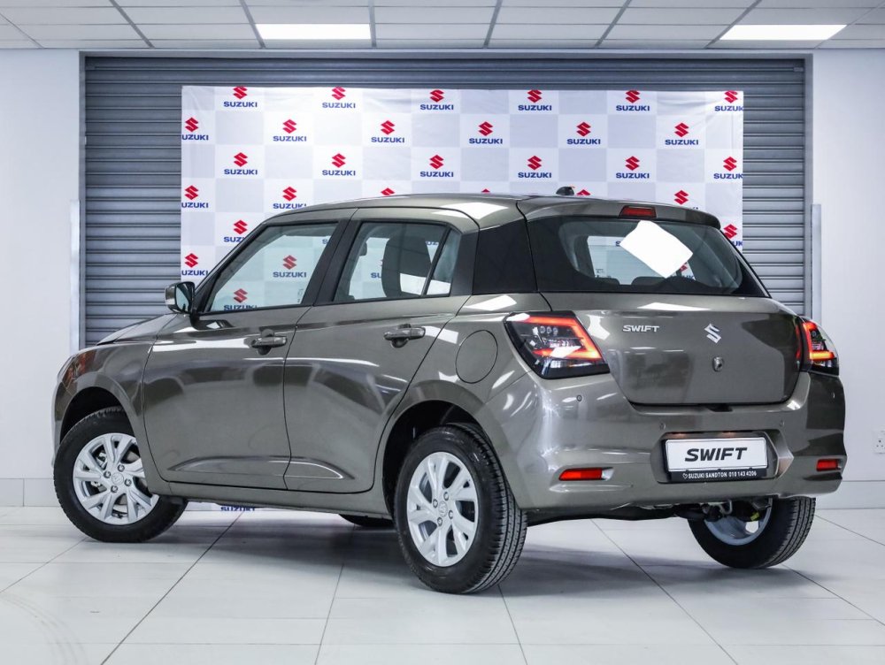 Photo 10 of 26