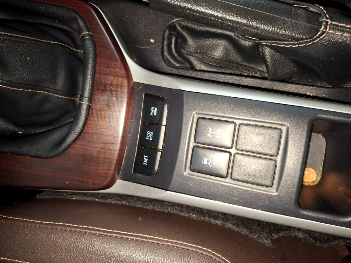 Photo 10 of 17