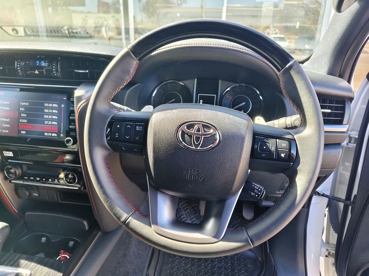 Photo 8 of 25