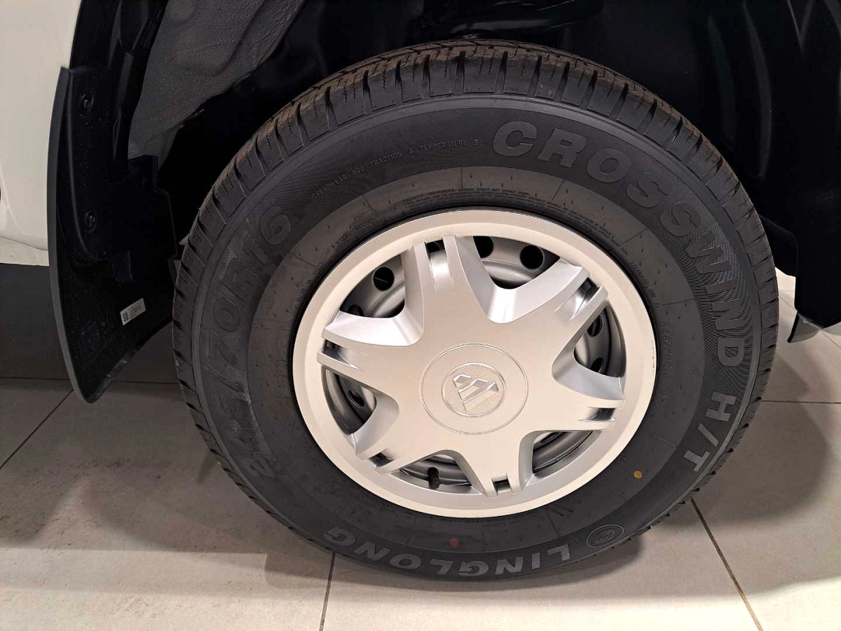 Photo 4 of 18
