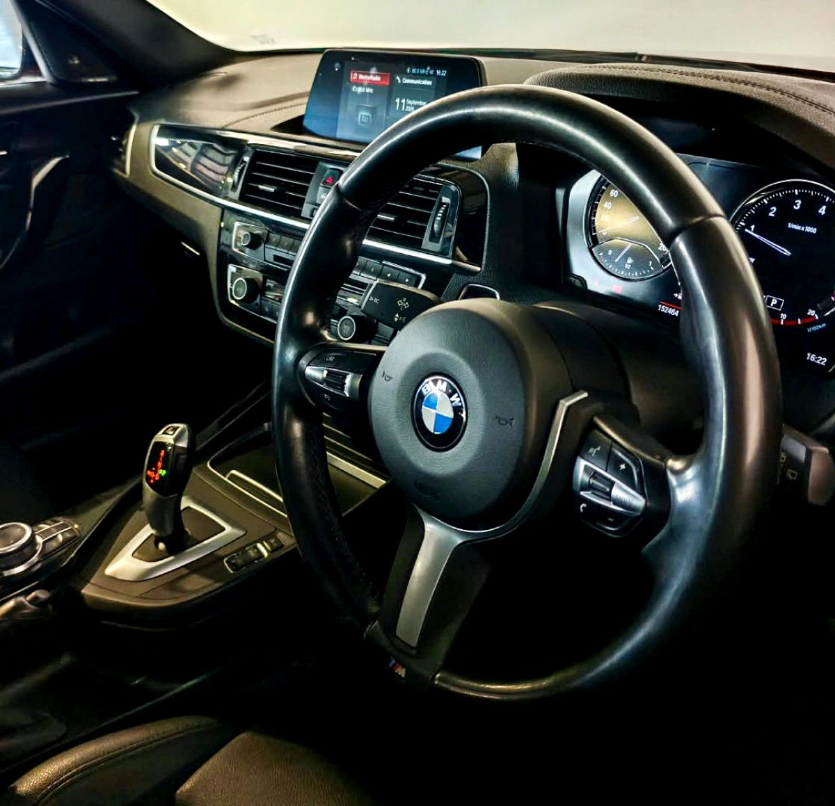 Photo 9 of 21